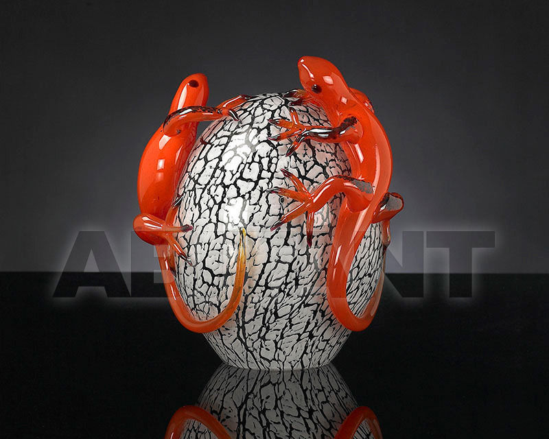 Interior miniature Crystal egg with 2 geckos 5001427.00 price on request Buy Interior miniature Crystal egg with 2 geckos VGnewtrend Home Decor 5001427.00